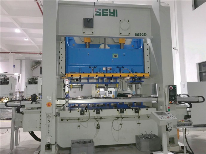 自動化沖床機械手日常生產(chǎn)維護保養(yǎng)技巧講解