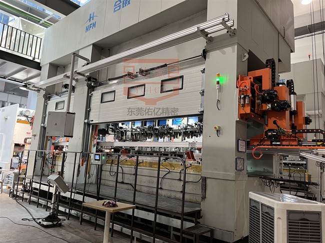 沖壓機械手中的連桿式機械手有哪些使用特點？